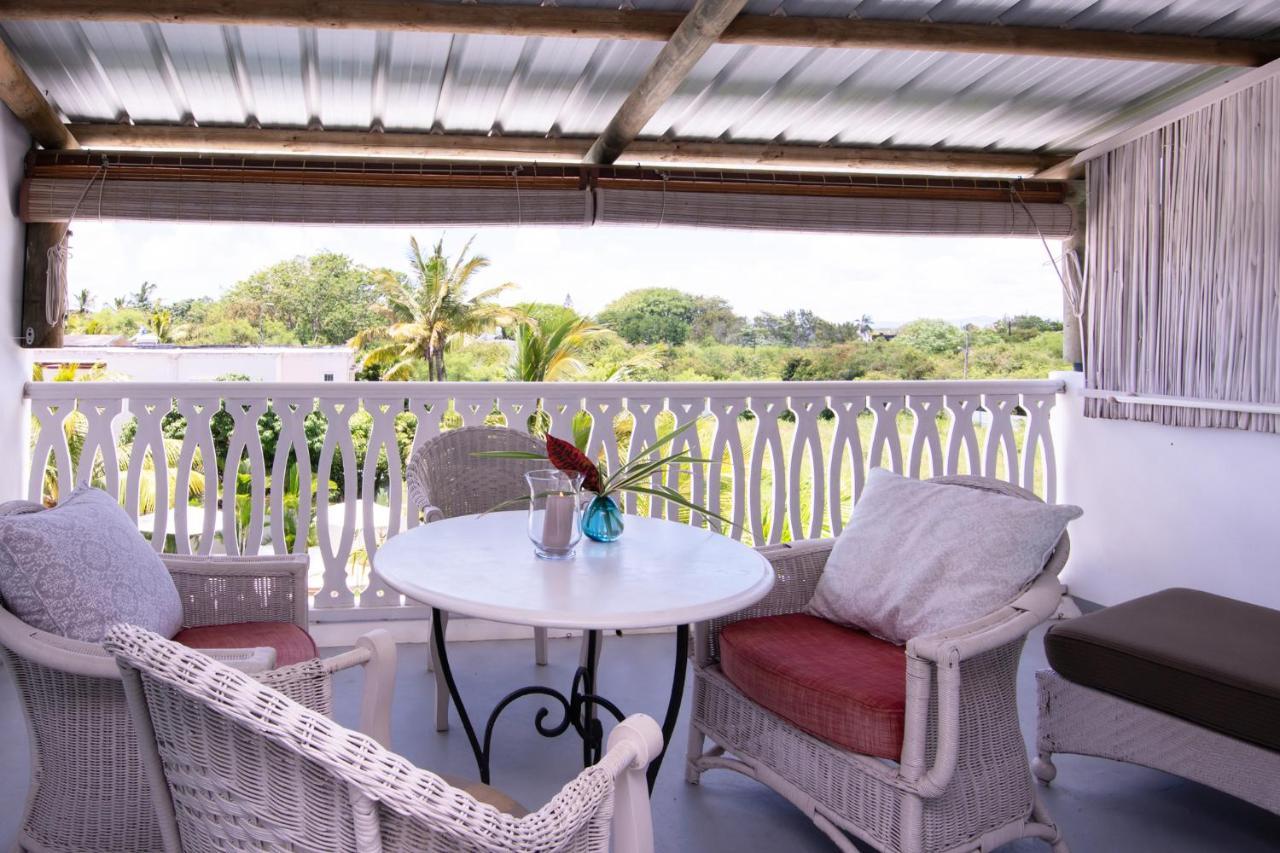 Le Mandala Moris Guesthouse Pointe Aux Canonniers Grand Baie Exterior photo