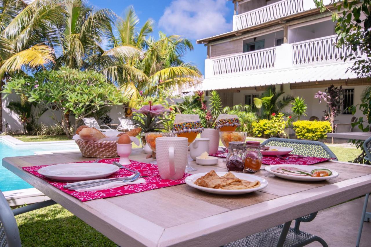 Le Mandala Moris Guesthouse Pointe Aux Canonniers Grand Baie Exterior photo