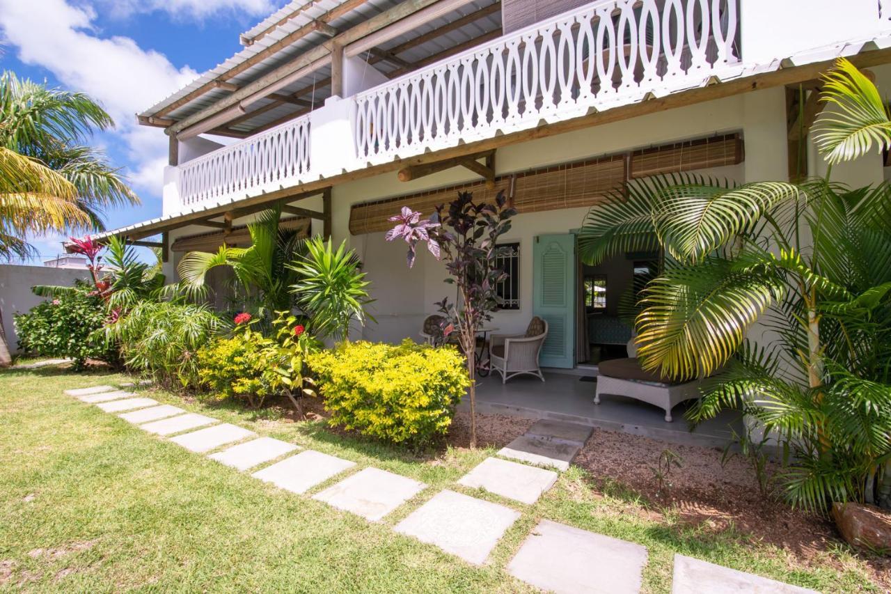 Le Mandala Moris Guesthouse Pointe Aux Canonniers Grand Baie Exterior photo