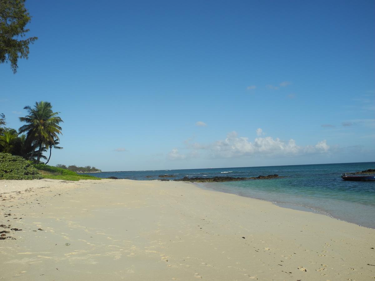 Le Mandala Moris Guesthouse Pointe Aux Canonniers Grand Baie Exterior photo