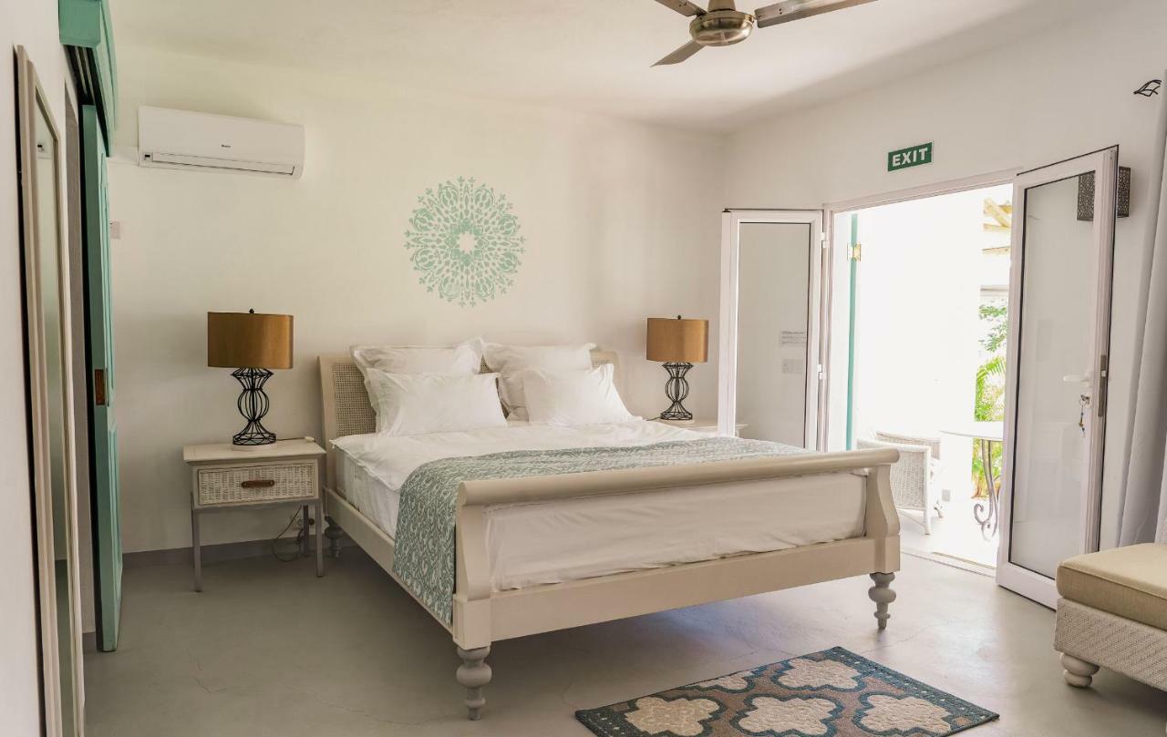 Le Mandala Moris Guesthouse Pointe Aux Canonniers Grand Baie Exterior photo